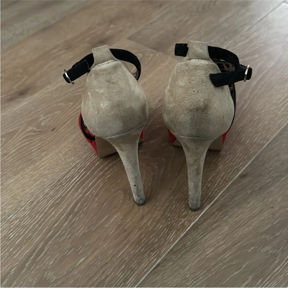 Jessica Simpson Red and Black Heels - Picture 5 of 5